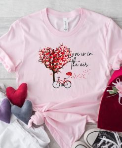 love is in the air tshirt NA